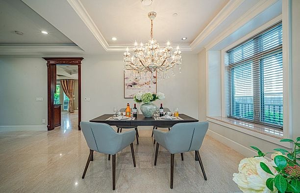 7165 MAPLE STREET, Vancouver BC V6P 5P5 S.W. Marine