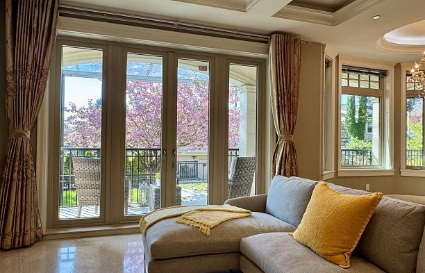 7165 MAPLE STREET, Vancouver BC V6P 5P5 S.W. Marine