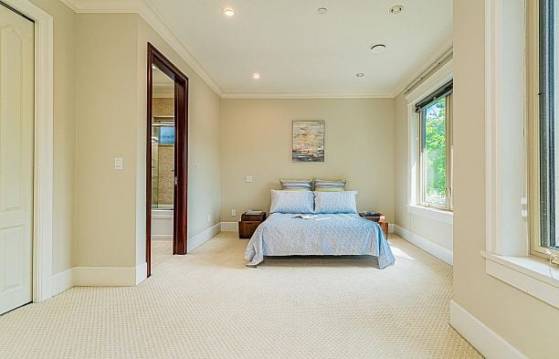 7165 MAPLE STREET, Vancouver BC V6P 5P5 S.W. Marine