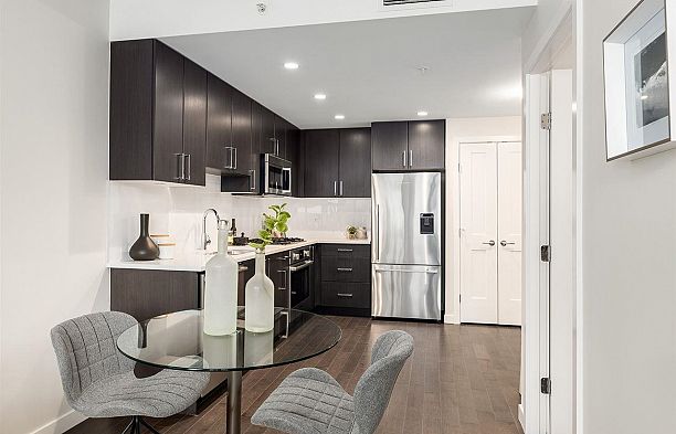 708 1708 ONTARIO STREET, Vancouver BC V5T 0J7 Mount Pleasant VE
