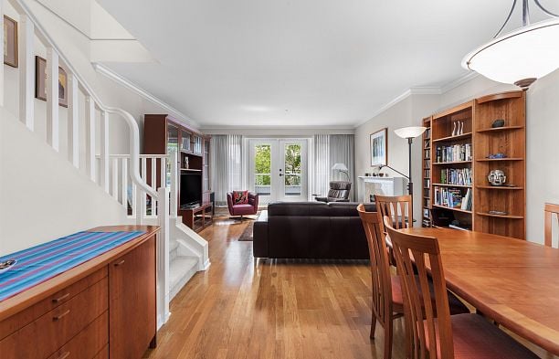 202 3189 CAMOSUN STREET, Vancouver BC V6R 3X2 Point Grey