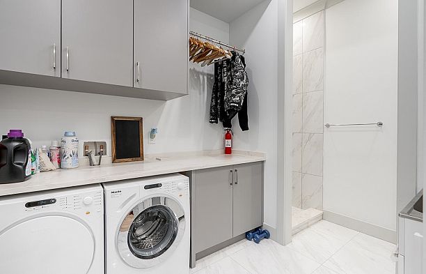 3804 W 20TH AVENUE, Vancouver BC V6S 1G2 Dunbar