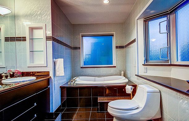 4255 W 15TH AVENUE, Vancouver BC V6R 3A7 Point Grey
