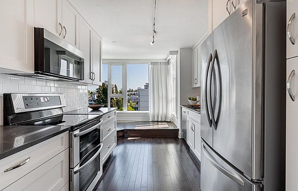 903 5425 YEW STREET, Vancouver BC V6M 3X7 Kerrisdale