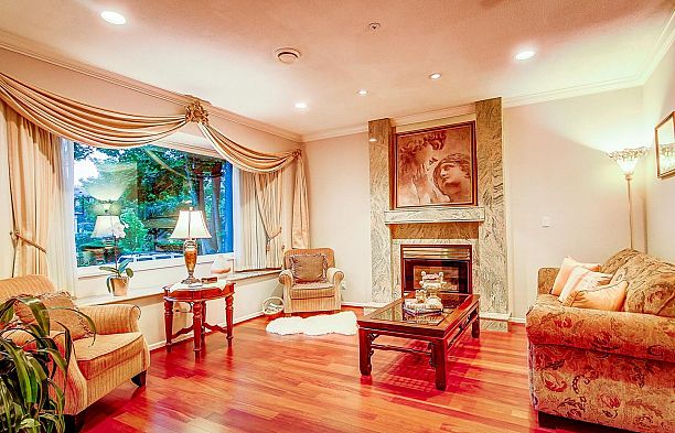 4255 W 15TH AVENUE, Vancouver BC V6R 3A7 Point Grey