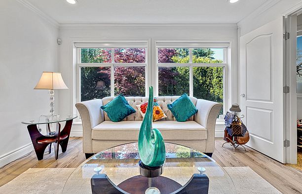 4218 W 10TH AVENUE, Vancouver BC V6R 2H4 Point Grey