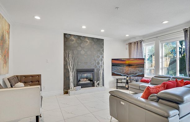 4218 W 10TH AVENUE, Vancouver BC V6R 2H4 Point Grey