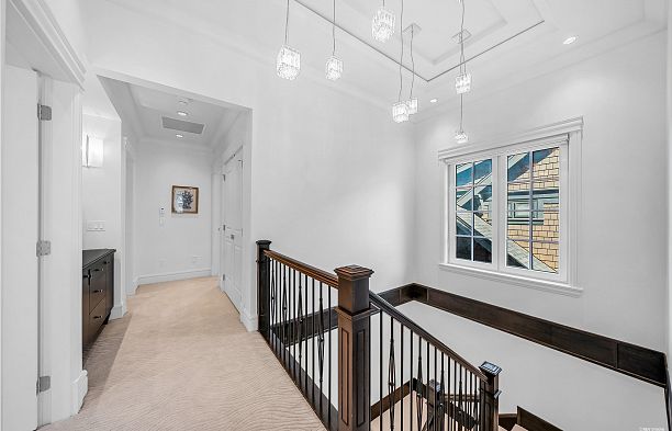 3176 W 35th Avenue MacKenzie Heights