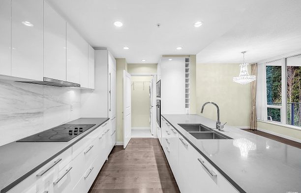 608 5728 BERTON AVENUE, Vancouver BC V6S 0E5 University VW