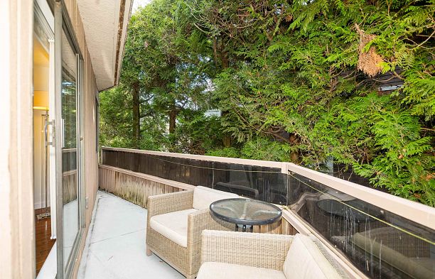 304 2190 W 8 AVENUE, Vancouver BC V6K 2A4 Kitsilano