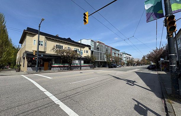 4378 W 11TH AVENUE, Vancouver BC V6R 2M1 Point Grey