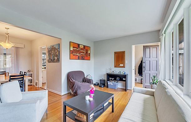 2348 Oliver Crescent Arbutus