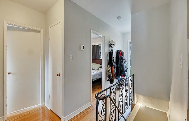 2348 Oliver Crescent Arbutus