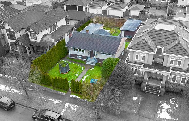 2348 Oliver Crescent Arbutus