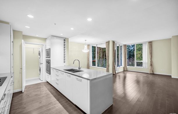 608 5728 BERTON AVENUE, Vancouver BC V6S 0E5 University VW