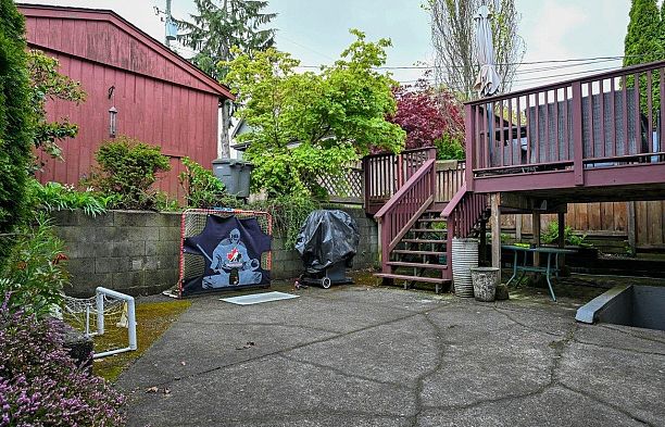 4378 W 11TH AVENUE, Vancouver BC V6R 2M1 Point Grey