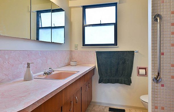 4378 W 11TH AVENUE, Vancouver BC V6R 2M1 Point Grey