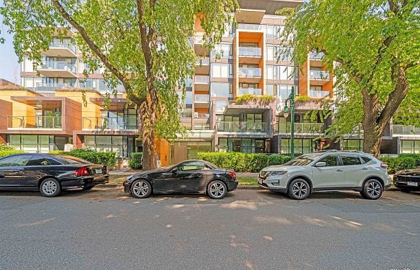 608 8488 CORNISH STREET, Vancouver BC V6P 0C2 S.W. Marine