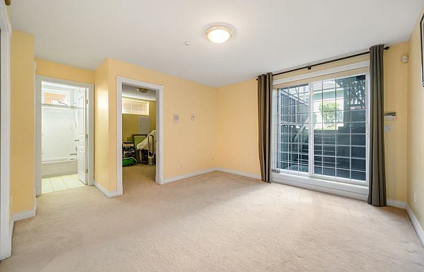 2739 W 32nd Avenue MacKenzie Heights