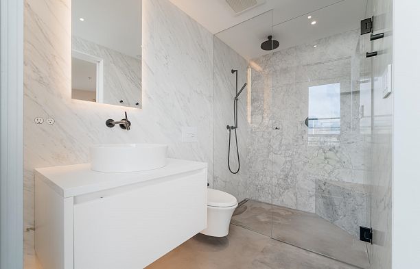 401 4387 W 10TH AVENUE, Vancouver BC V6R 2H6 Point Grey