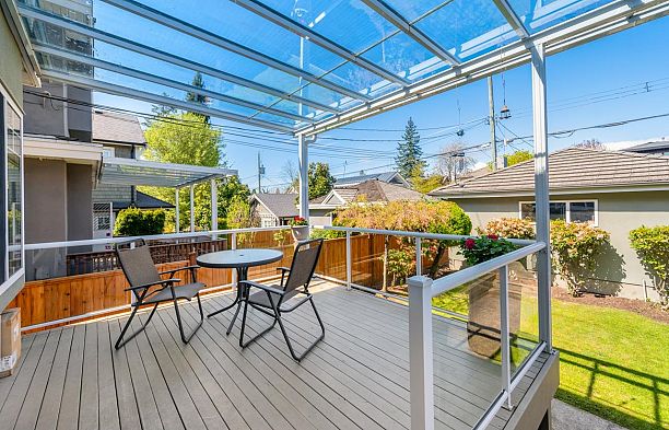 2739 W 32nd Avenue MacKenzie Heights