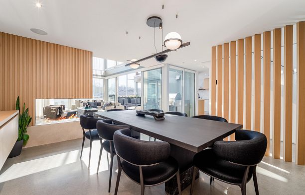 401 4387 W 10TH AVENUE, Vancouver BC V6R 2H6 Point Grey