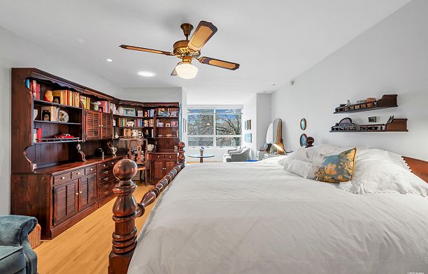 PH 2065 W 4th Avenue Kitsilano