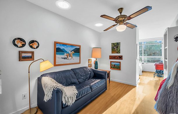 PH 2065 W 4th Avenue Kitsilano