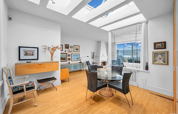 PH 2065 W 4th Avenue Kitsilano