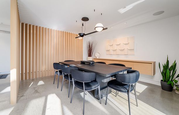 401 4387 W 10TH AVENUE, Vancouver BC V6R 2H6 Point Grey