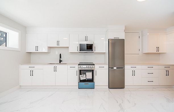 2356 West 16th Avenue Arbutus