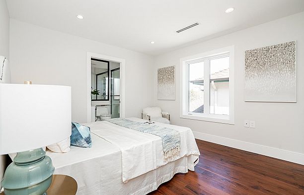 2356 West 16th Avenue Arbutus