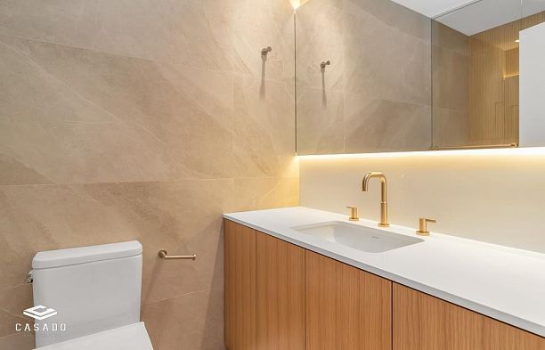 302 2040 CORNWALL AVENUE, Vancouver BC V6J 1E1 Kitsilano