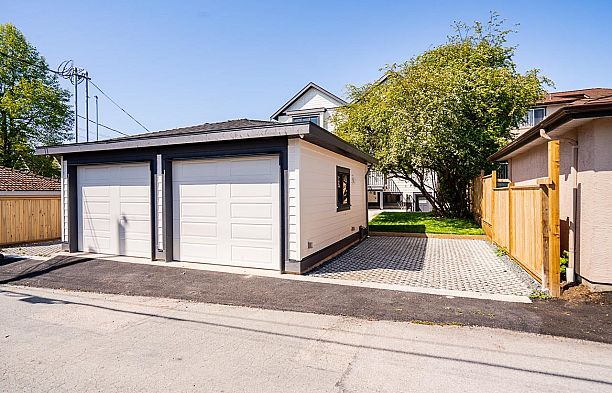 2356 West 16th Avenue Arbutus