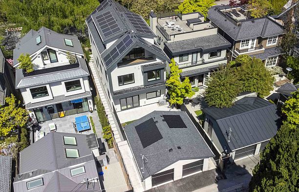 1 4422 W 6TH AVENUE, Vancouver BC V6R 1V3 Point Grey