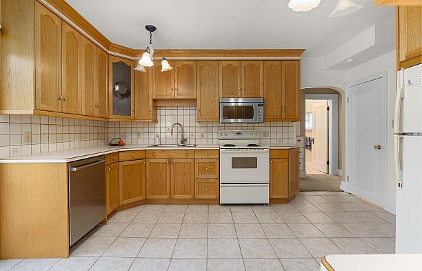 3675 W 37TH AVENUE, Vancouver BC V6N 2W1 Dunbar