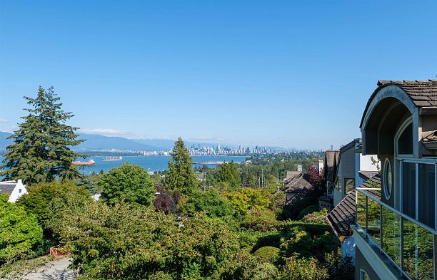 4650 W 2ND AVENUE, Vancouver BC V6R 1L1 Point Grey