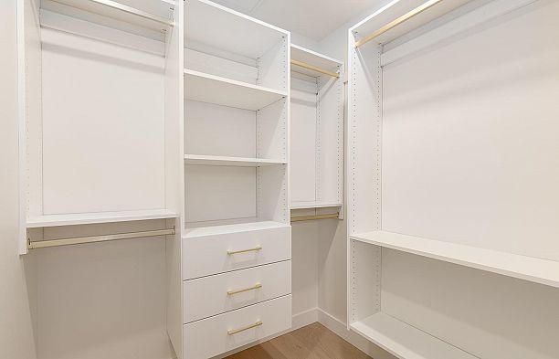 1 3858 W 13TH AVENUE, Vancouver BC V6R 2S8 Point Grey