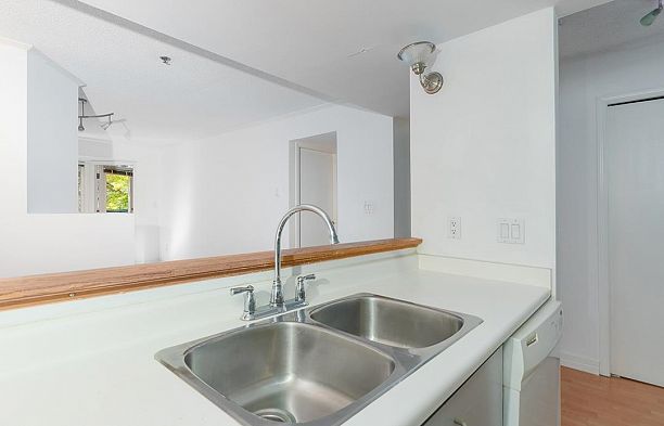 203 1925 W 2ND AVENUE, Vancouver BC V6J 1J2 Kitsilano