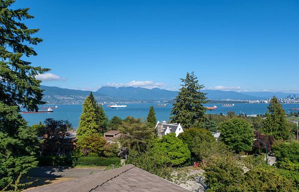 4650 W 2ND AVENUE, Vancouver BC V6R 1L1 Point Grey