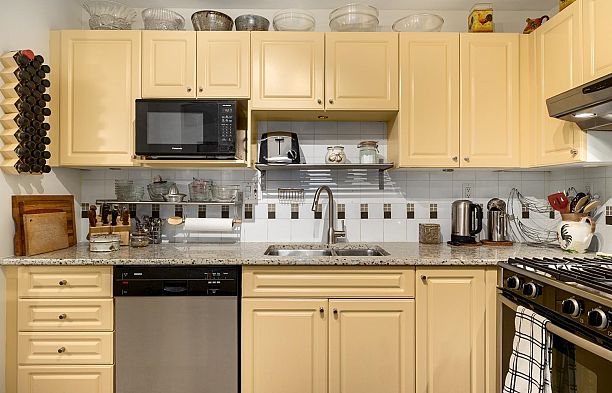 206 5723 COLLINGWOOD STREET, Vancouver BC V6N 4K6 Dunbar