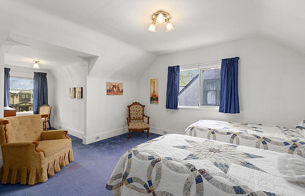 3675 W 37TH AVENUE, Vancouver BC V6N 2W1 Dunbar