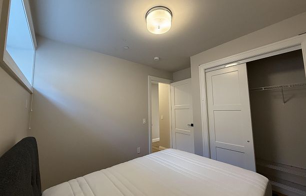 Basement Suite 2475 W 16TH AVENUE, Vancouver BC V6K 3B7 Kitsilano