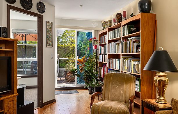 206 5723 COLLINGWOOD STREET, Vancouver BC V6N 4K6 Dunbar