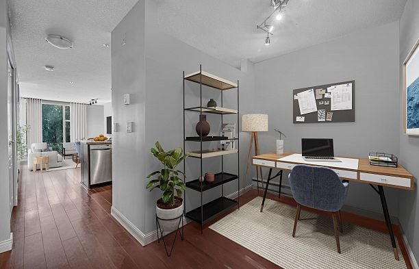 307 2288 MARSTRAND AVENUE, Vancouver BC V6K 4S9 Kitsilano