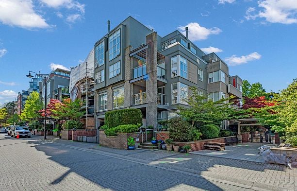 307 2288 MARSTRAND AVENUE, Vancouver BC V6K 4S9 Kitsilano