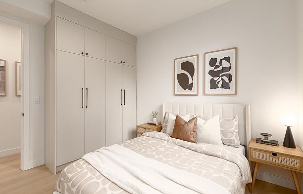 1 3858 W 13TH AVENUE, Vancouver BC V6R 2S8 Point Grey