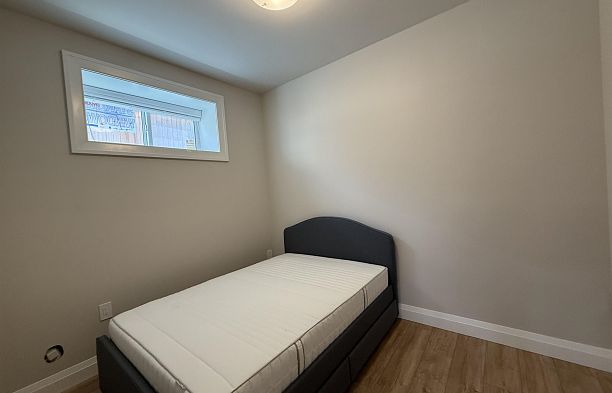 Basement Suite 2475 W 16TH AVENUE, Vancouver BC V6K 3B7 Kitsilano