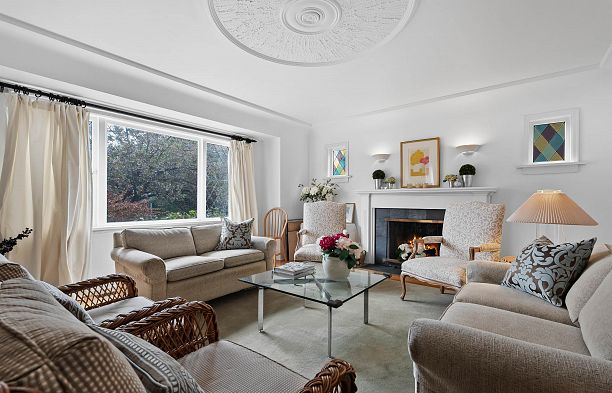 3755 DUNBAR STREET, Vancouver BC V6S 2C8 Dunbar