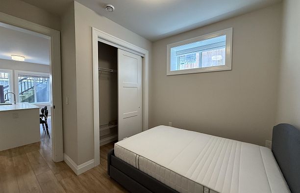 Basement Suite 2475 W 16TH AVENUE, Vancouver BC V6K 3B7 Kitsilano